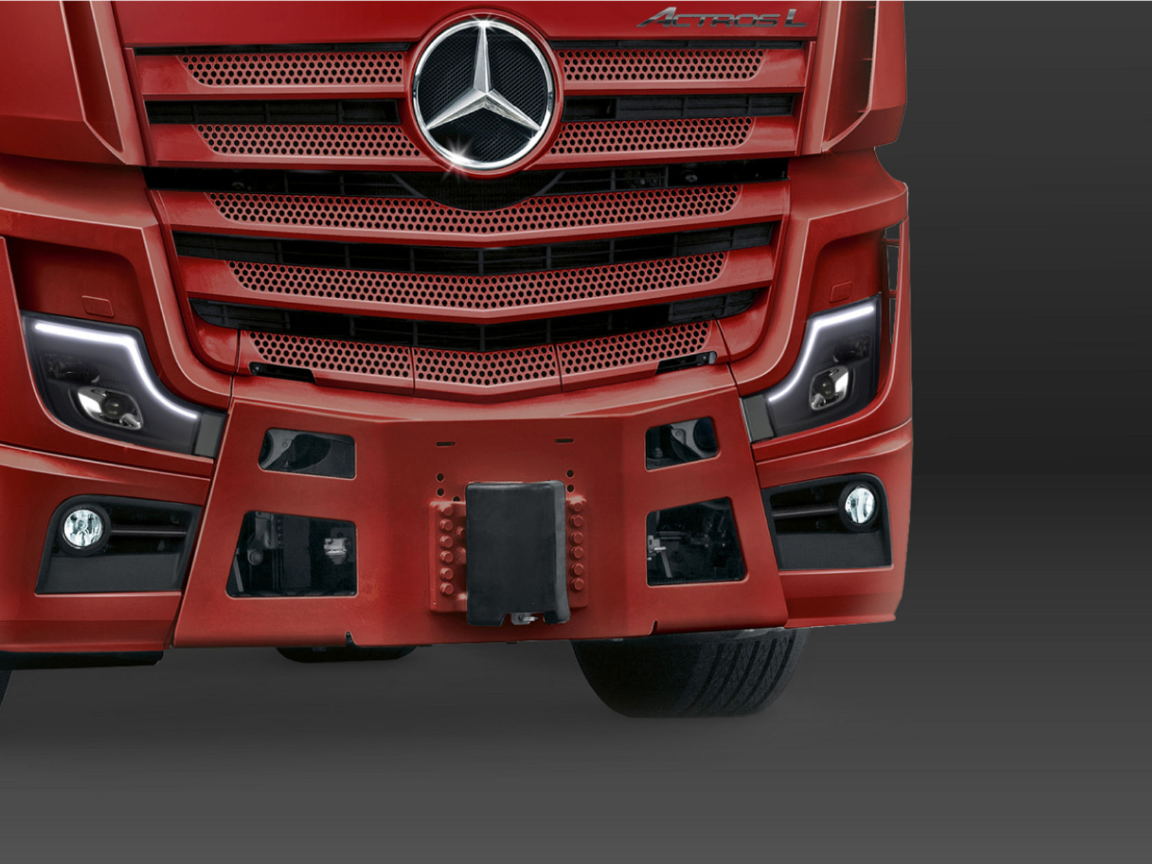 Heavy-duty coupling at the front